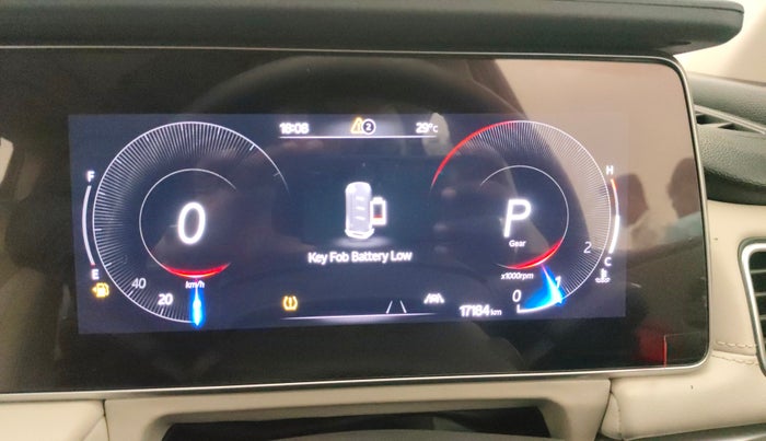 2022 Mahindra XUV700 AX 7 LUXURY P AT 7 STR, Petrol, Automatic, 17,184 km, Odometer Image