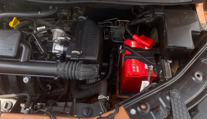 2024 Nissan MAGNITE Tekna B4D 1.0 Petrol AMT Dual Tone, Petrol, Automatic, 5,386 km, Engine View - Left