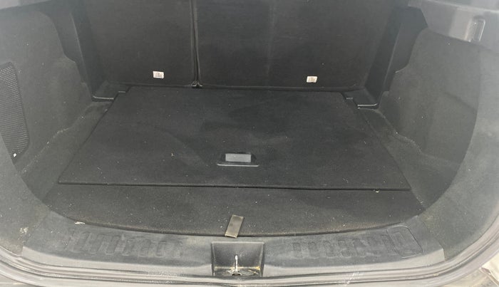 2021 Tata Harrier XZ PLUS 2.0L DUAL TONE, Diesel, Manual, 65,892 km, Boot Inside