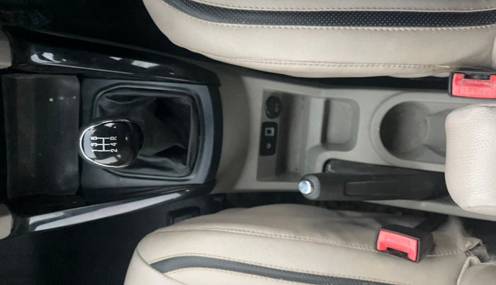 2015 Ford Ecosport TITANIUM 1.5L PETROL, Petrol, Manual, 1,01,340 km, Gear Lever