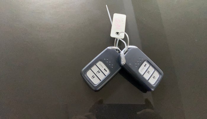 2023 Honda Amaze 1.2L I-VTEC VX, Petrol, Manual, 2,026 km, Key Close Up