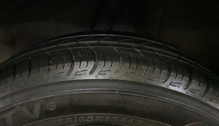 2023 Honda Amaze 1.2L I-VTEC VX, Petrol, Manual, 2,026 km, Left Rear Tyre Tread