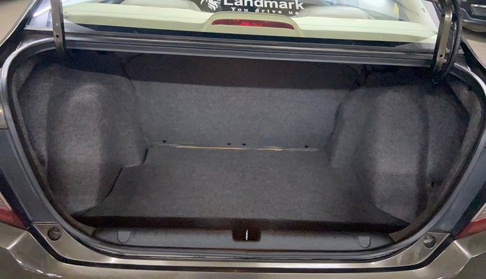 2023 Honda Amaze 1.2L I-VTEC VX, Petrol, Manual, 2,026 km, Boot Inside