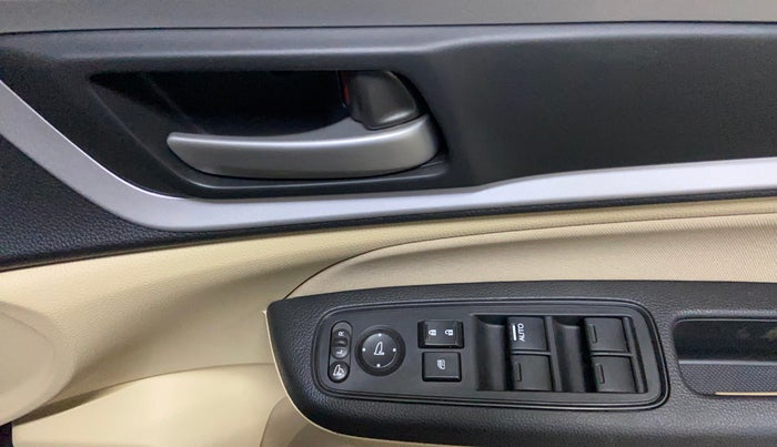 2023 Honda Amaze 1.2L I-VTEC VX, Petrol, Manual, 2,026 km, Driver Side Door Panels Control