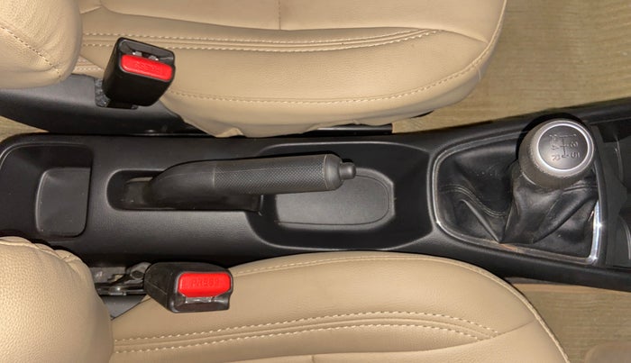 2023 Honda Amaze 1.2L I-VTEC VX, Petrol, Manual, 2,026 km, Gear Lever