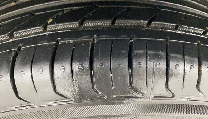 2022 Hyundai VENUE S+ 1.2, Petrol, Manual, 41,973 km, Left Rear Tyre Tread