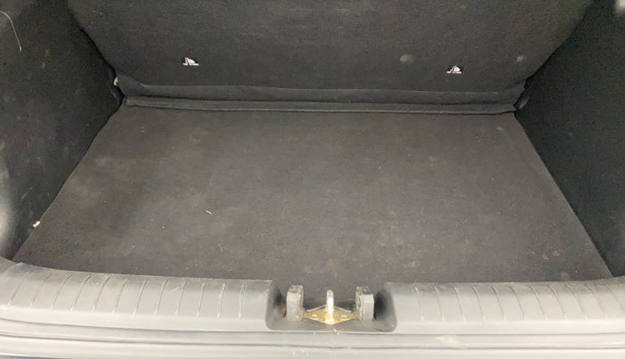 2022 Hyundai VENUE S+ 1.2, Petrol, Manual, 41,973 km, Boot Inside