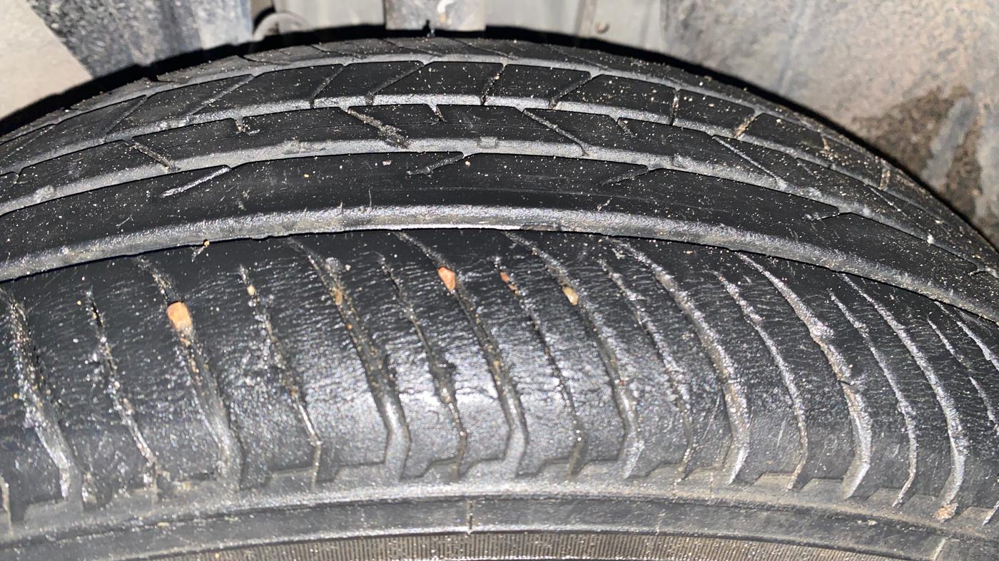 2022 Nissan MAGNITE XE, Petrol, Manual, 24,161 km, Right Front Tyre Tread