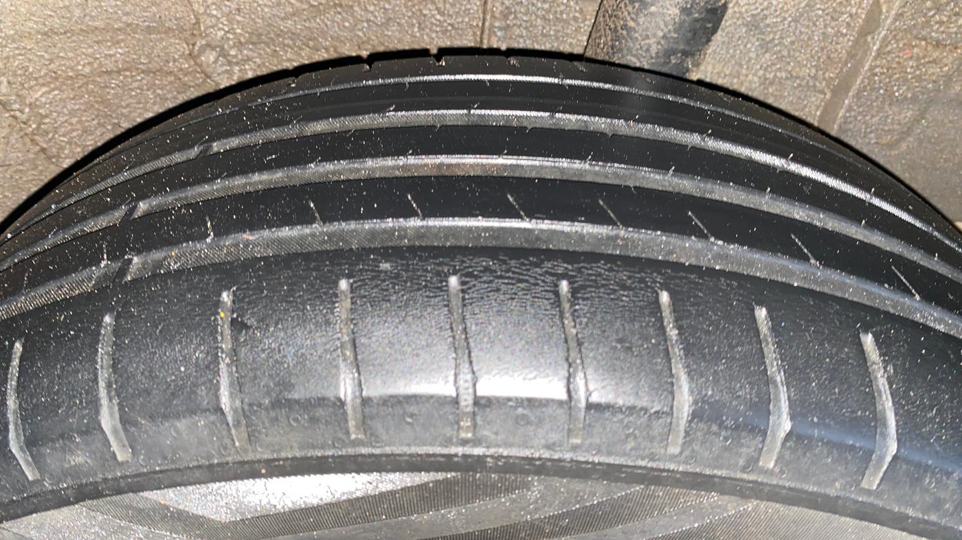 2022 Nissan MAGNITE XE, Petrol, Manual, 24,161 km, Left Rear Tyre Tread
