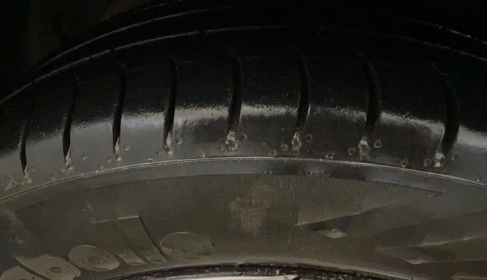 2015 Hyundai Grand i10 SPORTZ 1.2 KAPPA VTVT, Petrol, Manual, 87,281 km, Left Front Tyre Tread
