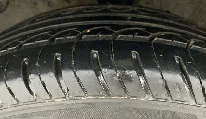 2014 Honda City 1.5L I-VTEC V MT, Petrol, Manual, 61,708 km, Left Front Tyre Tread