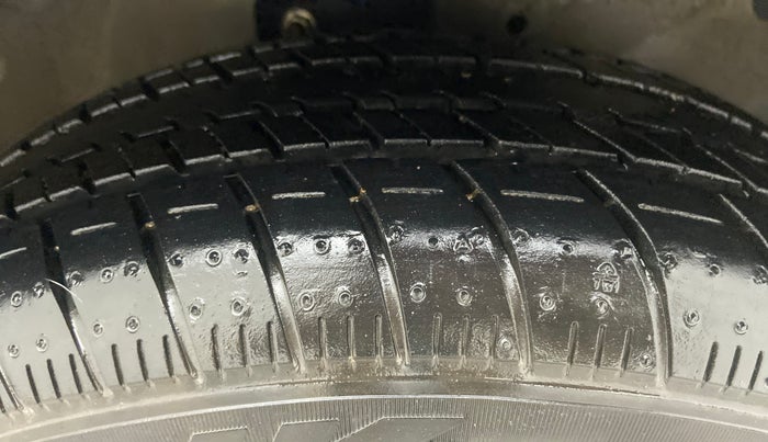 2021 Maruti Celerio VXI (O), Petrol, Manual, 5,739 km, Right Front Tyre Tread