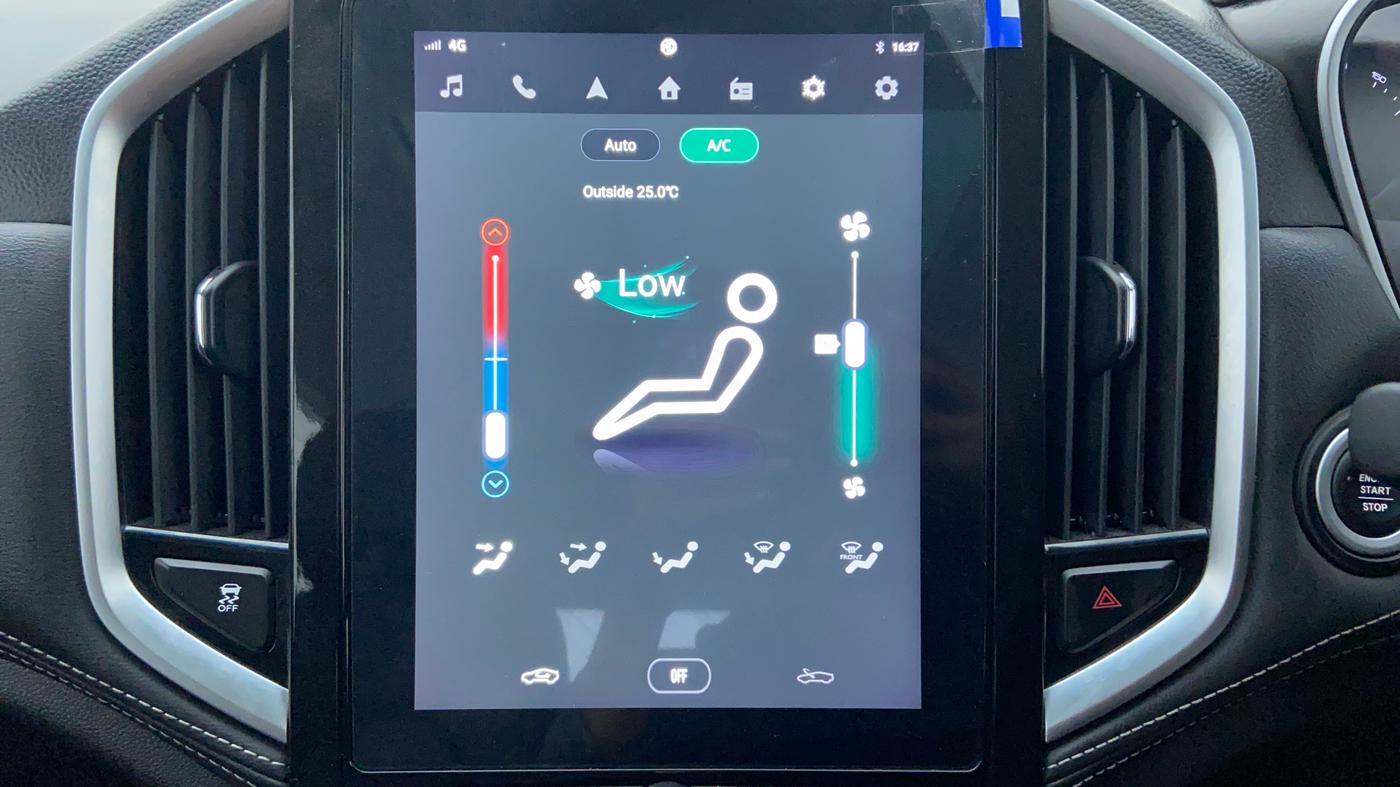 2019 MG HECTOR SHARP DCT PETROL, Petrol, Automatic, 3,829 km, Automatic Climate Control