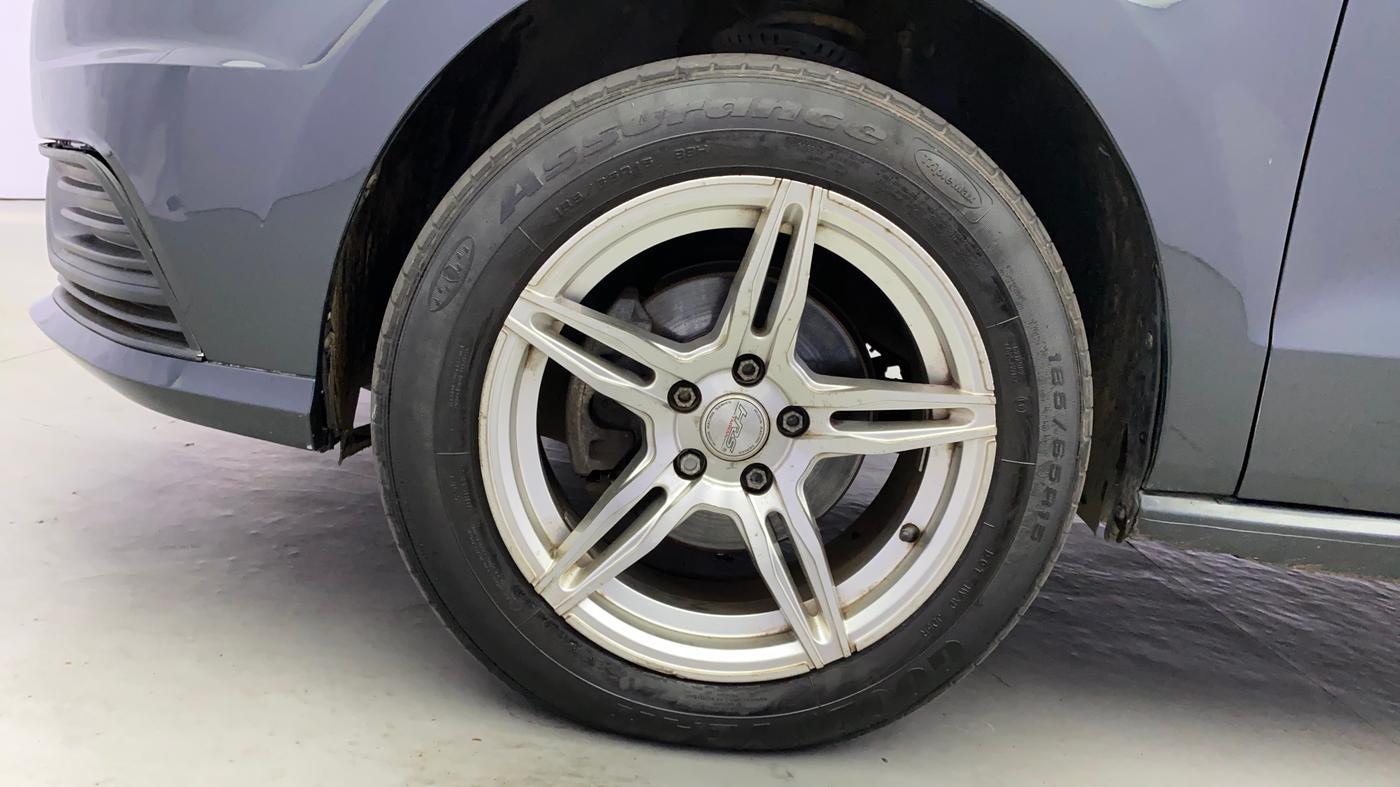 2019 Volkswagen Ameo TRENDLINE 1.5L, Diesel, Manual, 71,979 km, Left Front Wheel