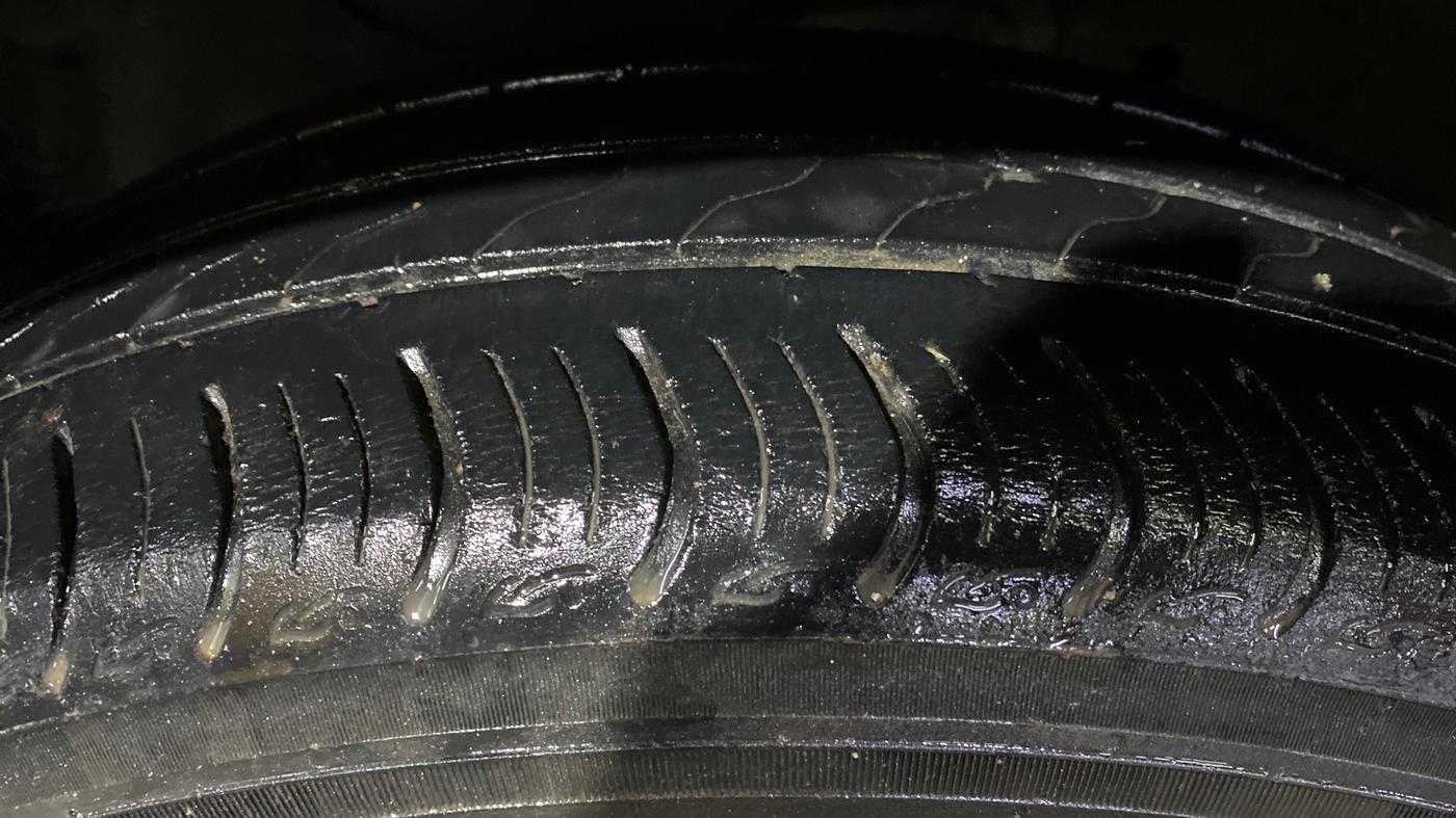 2023 Honda Amaze 1.2L I-VTEC VX, CNG, Manual, 50,763 km, Left Front Tyre Tread