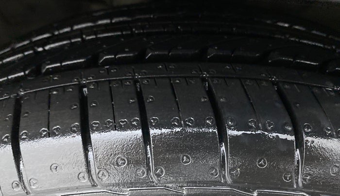 2020 KIA SELTOS 1.5 GTX+ AT, Diesel, Automatic, 73,205 km, Right Front Tyre Tread