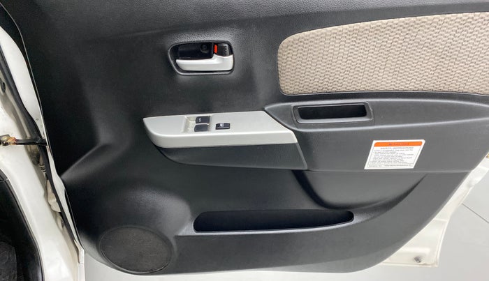 2014 Maruti Wagon R 1.0 LXI CNG, CNG, Manual, 34,185 km, Driver Side Door Panels Control