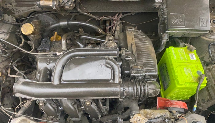 2017 Renault Kwid RXT 1.0 AMT, Petrol, Automatic, 75,218 km, Engine View