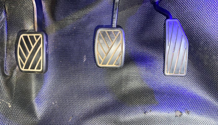 2022 Maruti Celerio VXI CNG, CNG, Manual, 34,893 km, Pedals