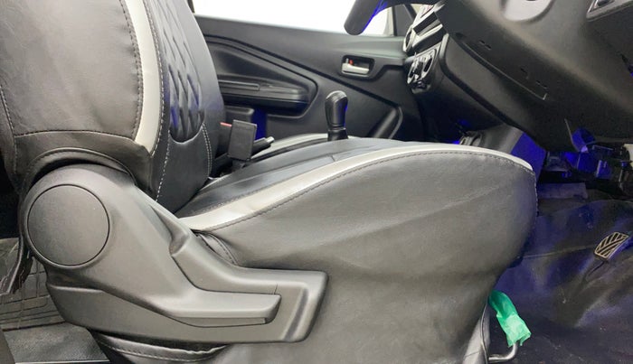 2022 Maruti Celerio VXI CNG, CNG, Manual, 34,893 km, Driver Side Adjustment Panel