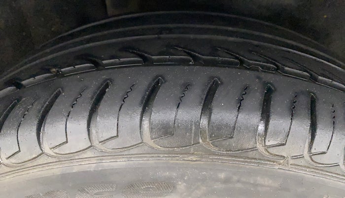 2016 Ford Ecosport TITANIUM 1.5L PETROL AT, Petrol, Automatic, 64,492 km, Right Rear Tyre Tread