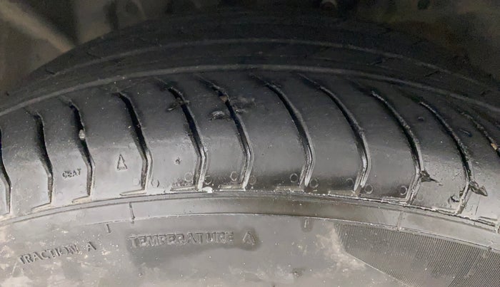 2016 Ford Ecosport TITANIUM 1.5L PETROL AT, Petrol, Automatic, 64,492 km, Left Front Tyre Tread