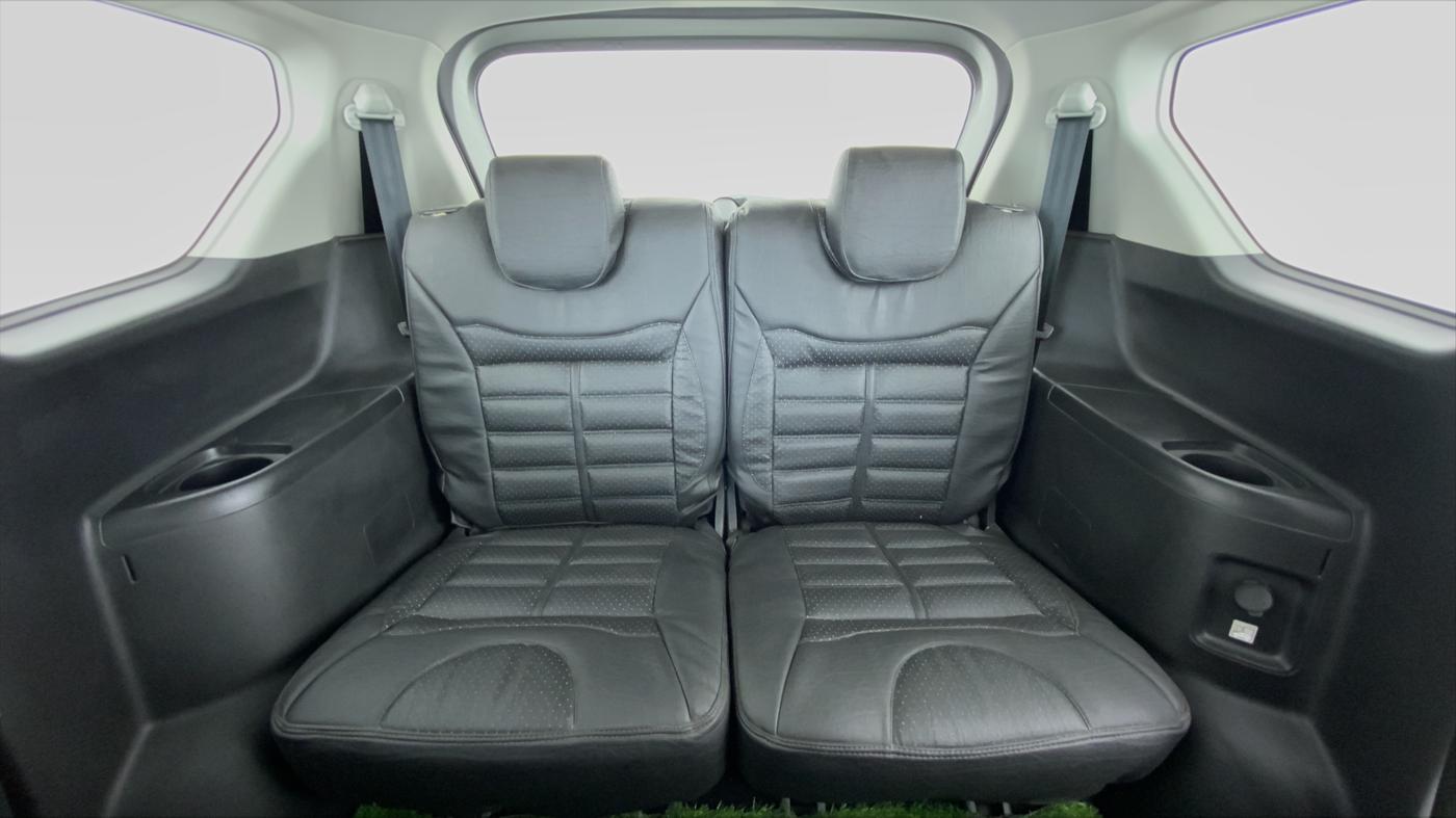 2019 Maruti XL6 ALPHA SHVS  MT, Petrol, Manual, 75,533 km, Third Seat Row ( optional )