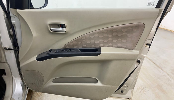 2014 Maruti Celerio ZXI, Petrol, Manual, 1,12,987 km, Driver Side Door Panels Control