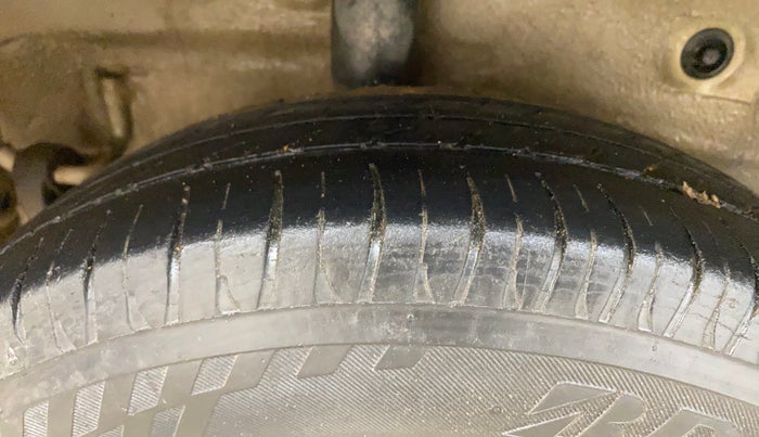 2014 Maruti Celerio ZXI, Petrol, Manual, 1,12,987 km, Right Rear Tyre Tread