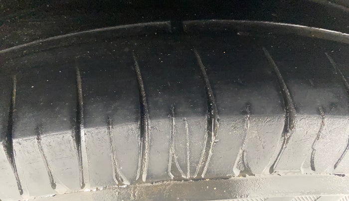 2016 Hyundai Elite i20 SPORTZ 1.2, Petrol, Manual, 99,774 km, Left Rear Tyre Tread