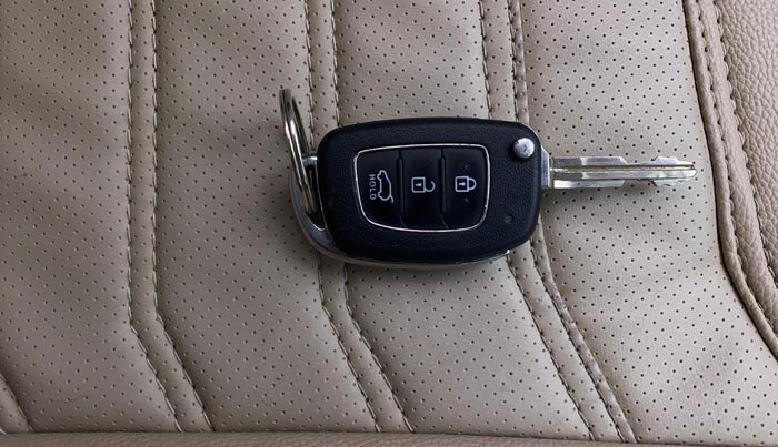 2016 Hyundai Elite i20 SPORTZ 1.2, Petrol, Manual, 99,774 km, Key Close Up