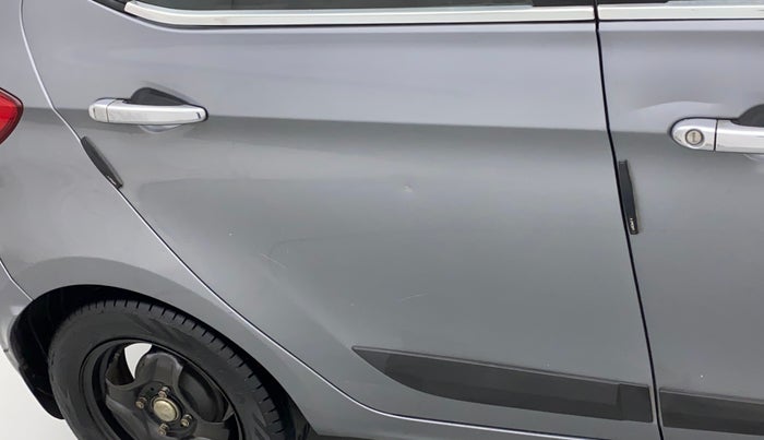 2019 Tata Tiago XZA PETROL, CNG, Automatic, 82,923 km, Right rear door - Slightly dented