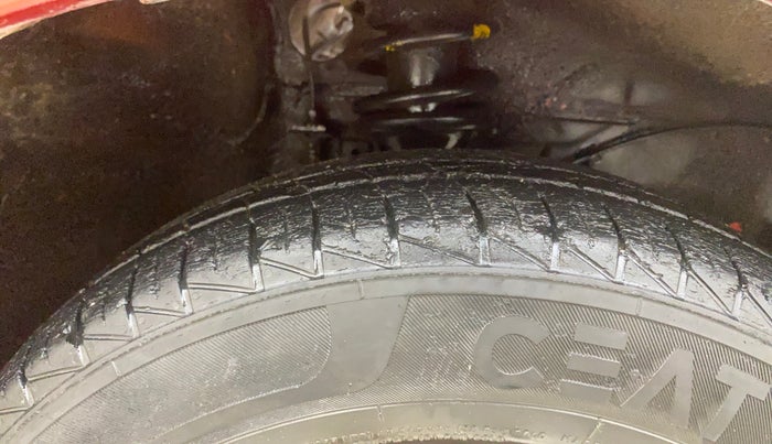 2019 Maruti Alto 800 VXI, Petrol, Manual, 29,069 km, Right Front Tyre Tread