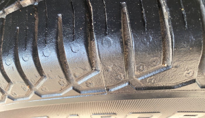 2019 Hyundai NEW SANTRO MAGNA AMT, Petrol, Automatic, 33,699 km, Left Front Tyre Tread