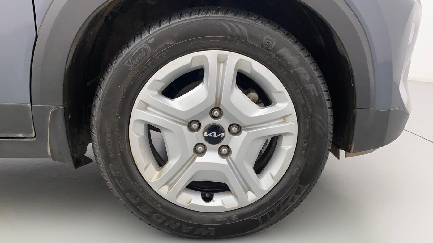 2021 KIA SONET HTK PLUS 1.2, Petrol, Manual, 27,474 km, Right Front Wheel