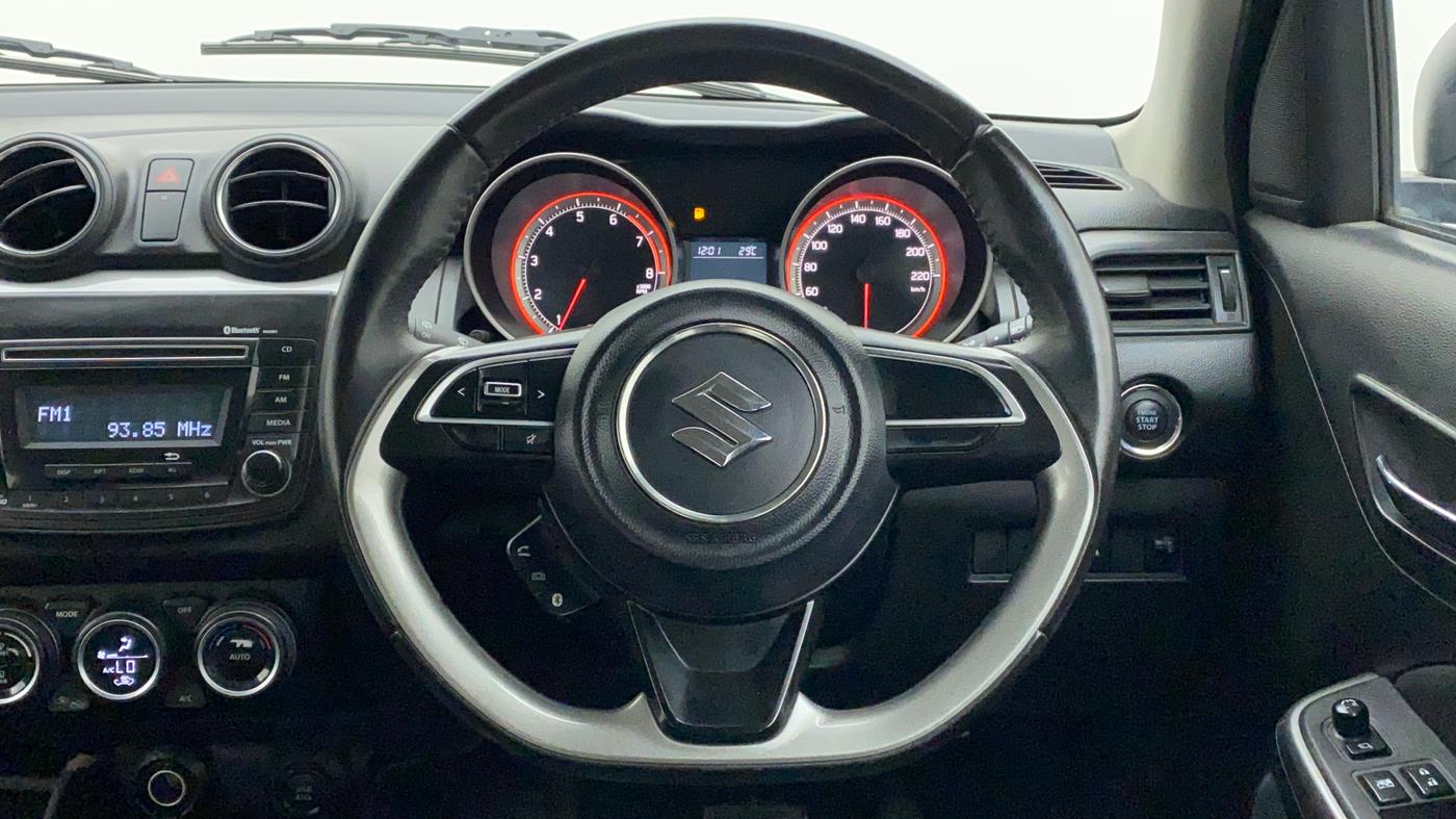 2018 Maruti Swift ZXI AMT, Petrol, Automatic, 61,673 km, Steering Wheel Close Up