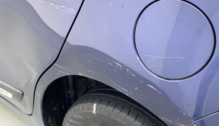 2018 Maruti Swift ZXI AMT, Petrol, Automatic, 61,673 km, Left quarter panel - Minor scratches