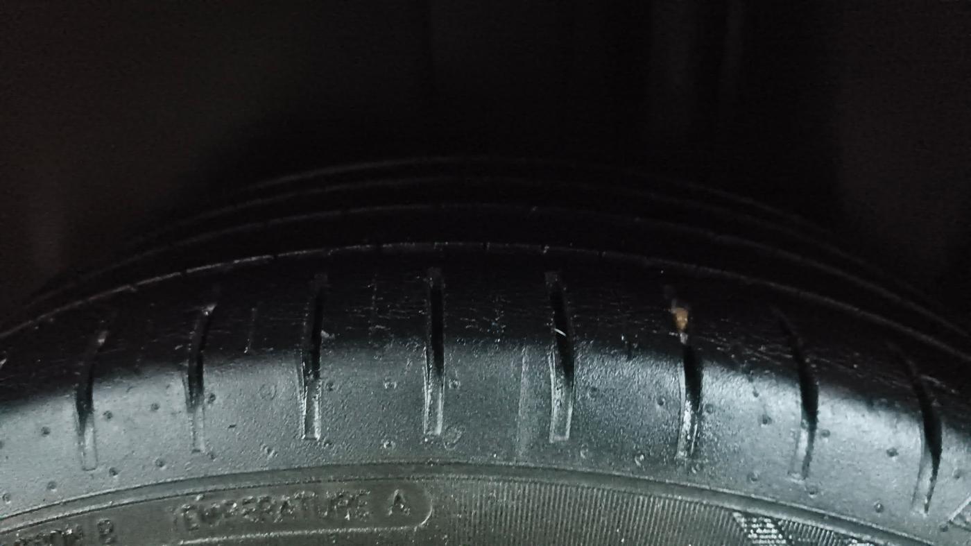 2018 Maruti Ciaz ALPHA 1.4 PETROL, Petrol, Manual, 50,885 km, Left Rear Tyre Tread