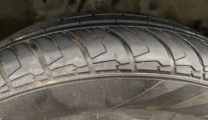 2017 Honda Jazz 1.2L I-VTEC SV, Petrol, Manual, 96,442 km, Right Front Tyre Tread