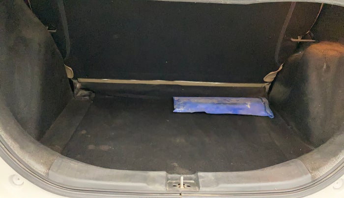 2017 Honda Jazz 1.2L I-VTEC SV, Petrol, Manual, 96,442 km, Boot Inside