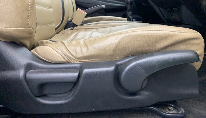 2017 Honda Jazz 1.2L I-VTEC SV, Petrol, Manual, 96,442 km, Driver Side Adjustment Panel