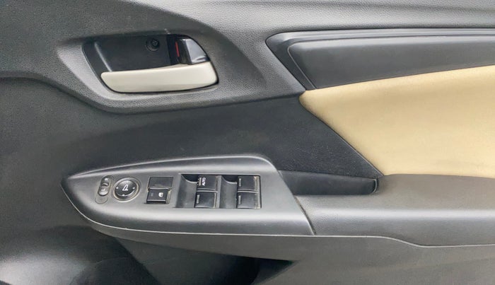 2017 Honda Jazz 1.2L I-VTEC SV, Petrol, Manual, 96,442 km, Driver Side Door Panels Control