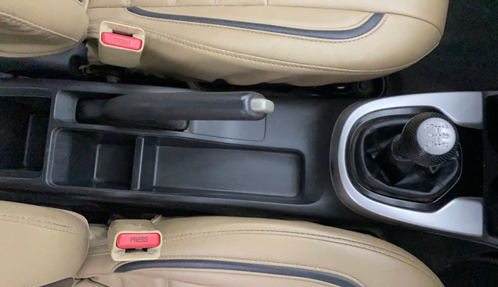 2017 Honda Jazz 1.2L I-VTEC SV, Petrol, Manual, 96,442 km, Gear Lever