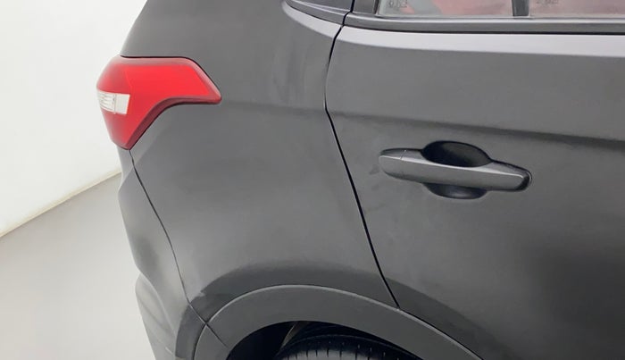 2018 Hyundai Creta E PLUS 1.6 PETROL, Petrol, Manual, 1,14,429 km, Right quarter panel - Slightly dented