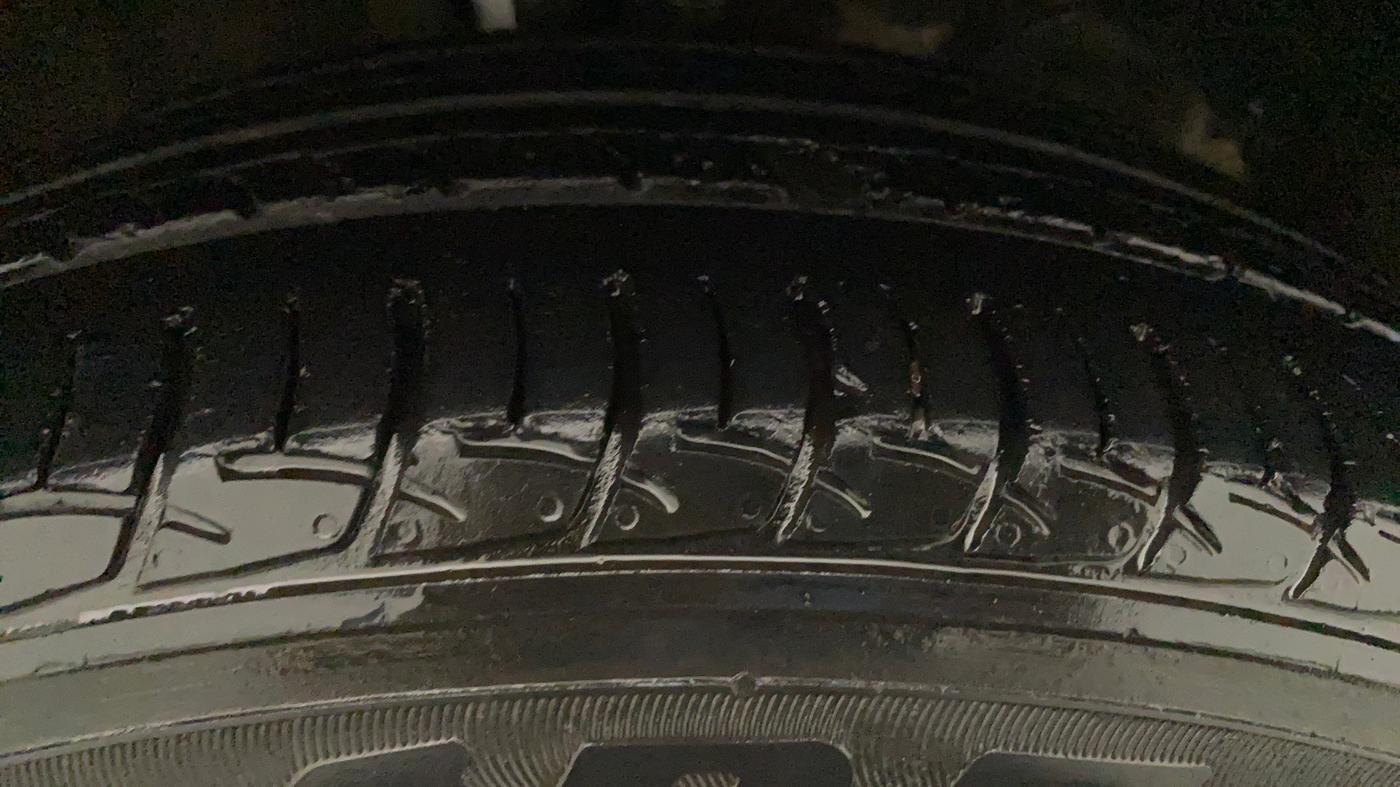 2019 Maruti Baleno DELTA CVT PETROL 1.2, Petrol, Automatic, 41,301 km, Right Front Tyre Tread