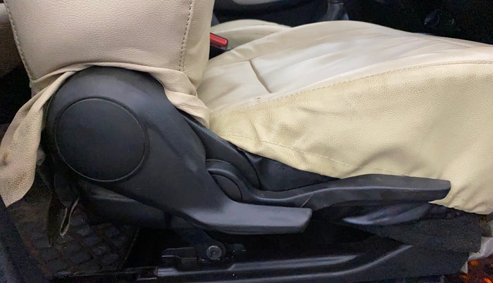 2022 Toyota Glanza G, Petrol, Manual, 62,534 km, Driver Side Adjustment Panel