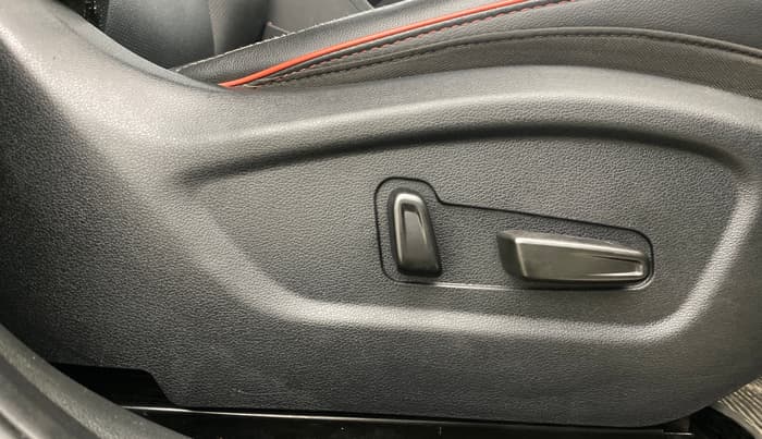 2020 Hyundai Creta SX (O) 1.4 TURBO DCT, Petrol, Automatic, 79,554 km, Driver Side Adjustment Panel