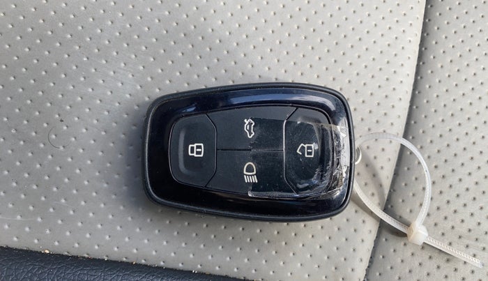 2021 Tata TIGOR XZ PLUS PETROL, Petrol, Manual, 24,948 km, Key Close Up