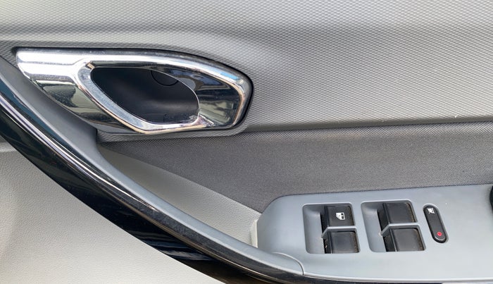2021 Tata TIGOR XZ PLUS PETROL, Petrol, Manual, 24,948 km, Driver Side Door Panels Control