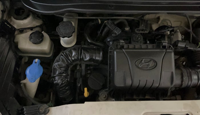 2016 Hyundai Eon ERA +, Petrol, Manual, 63,405 km, Engine View - Right